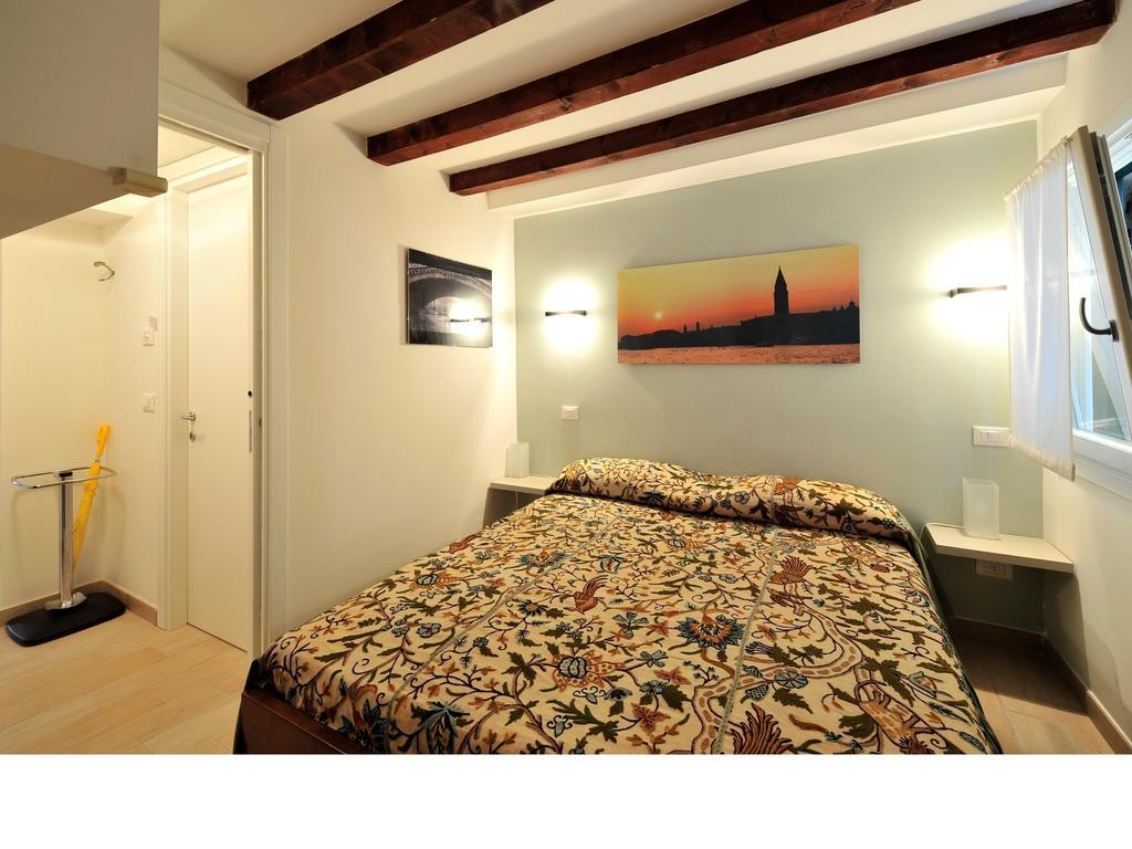 Palace La Vida Apartments By Wonderful Italy Venetië Buitenkant foto